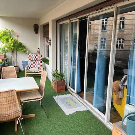 Grand Appartement Avec Balcon Et Parking Gratuit Sur Place París Exterior foto